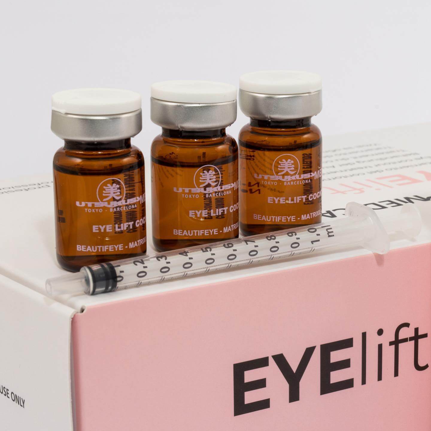 Eye Lift Microneedling Geneva 2 eye product1 - Eye Lift Microneedling Geneva - Beauty Art Pro Salon